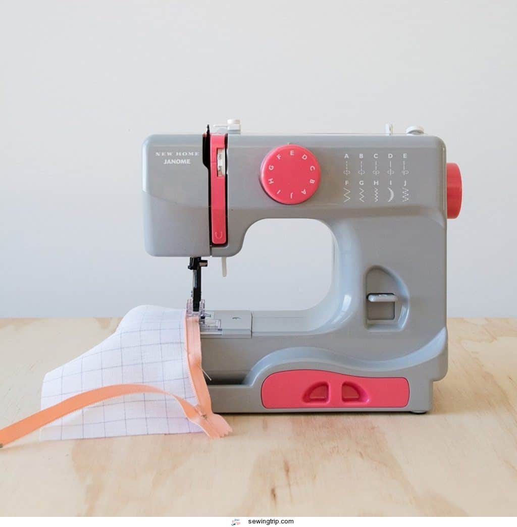 janome graceful gray review