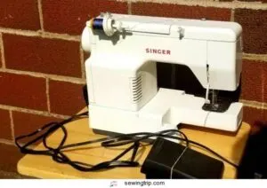 The-Singer-5050C-Sewing-Machine-Review-Year-Price-Manual