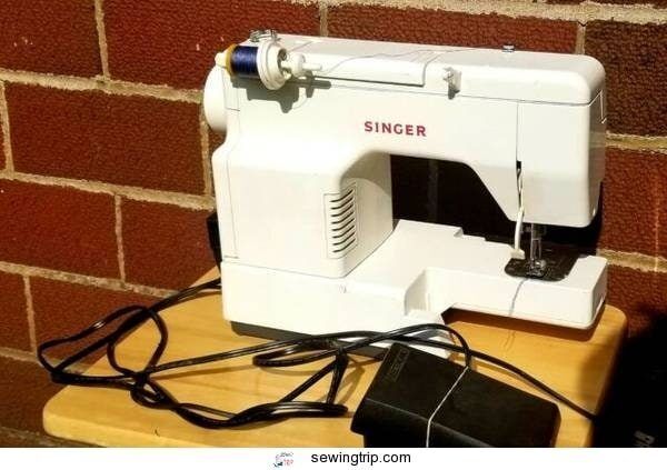 The Singer 5050C Sewing Machine Review (Year, Price, Manual)