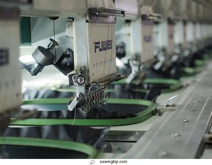 Embroidery Machines vs. Sewing Machines (Here’s the Difference)