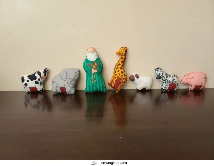 noahs ark figurines