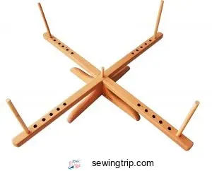 U-nitt Wooden Yarn Swift Tabletop Style Medium TH072
