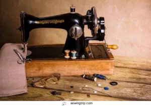 Ultimate-Guide-Dressmaker-Sewing-Machine-Models-and-History