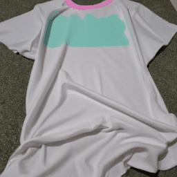 how to cut an oversized t shirt without sewing