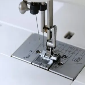 easy sewing machine needle changing hacks