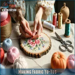 Making Fabric Yo-Yos