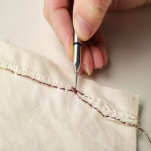 Sharp Point for Lifting Stitches