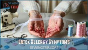 latex allergy symptoms