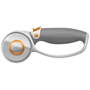 Fiskars Rotary Cutter for Fabric B0055740UO