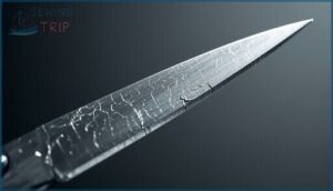 visible nicks or dull spots on blades visible nicks or dull spots on blades